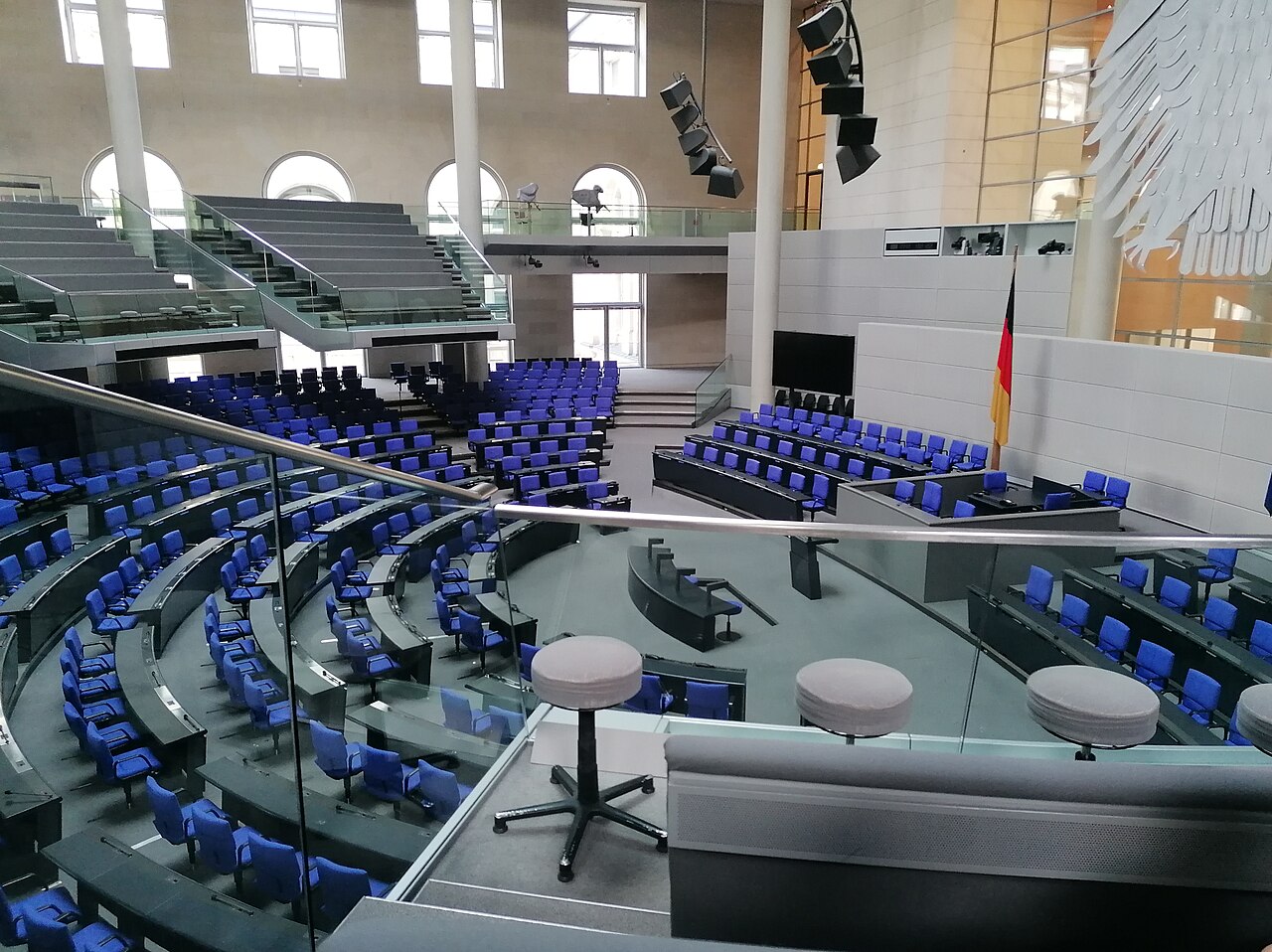 Innenansicht des Plenarsaals des Deutschen Bundestags