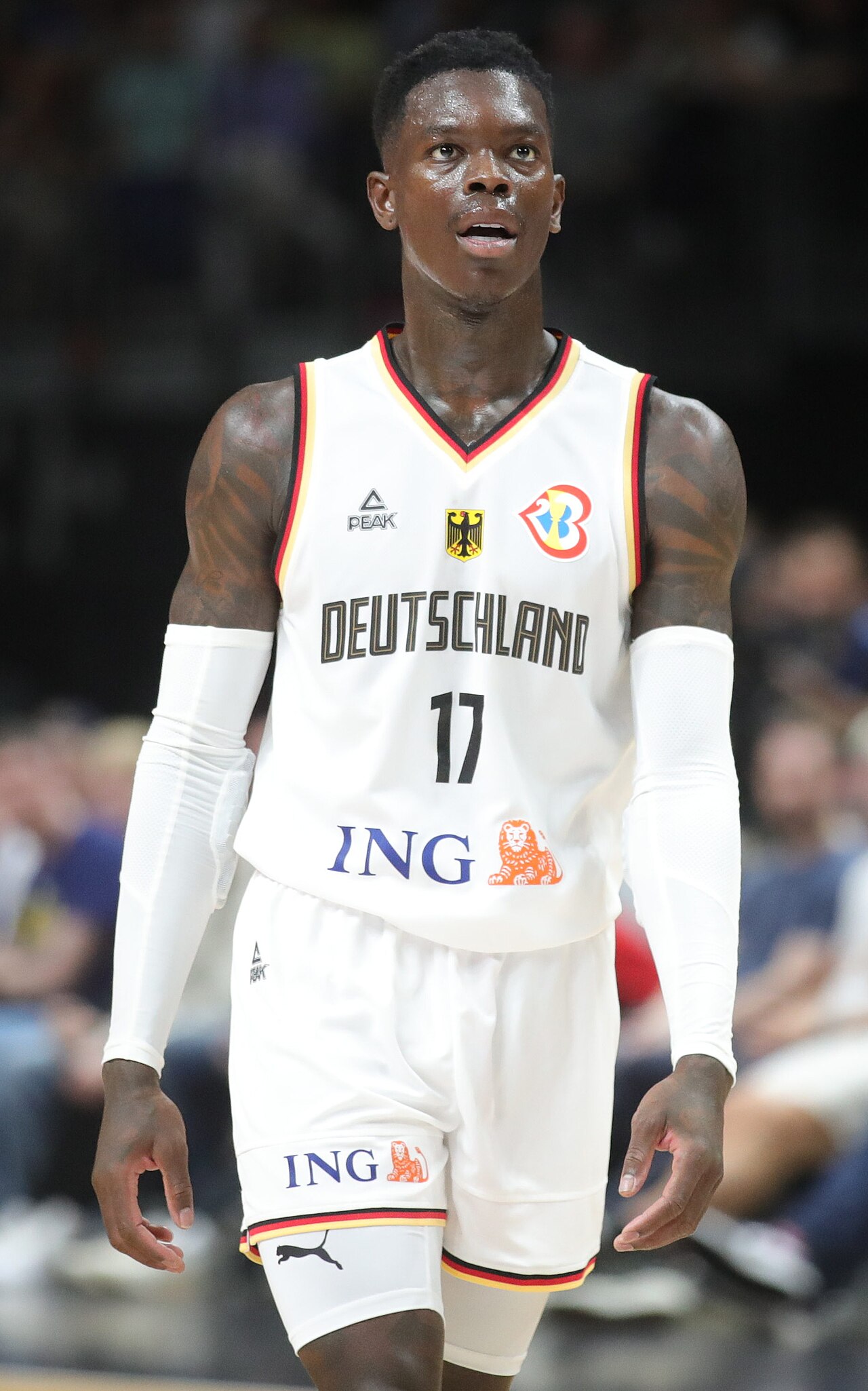 Dennis Schröder im Trikot der deutschen Basketballnationalmannschaft