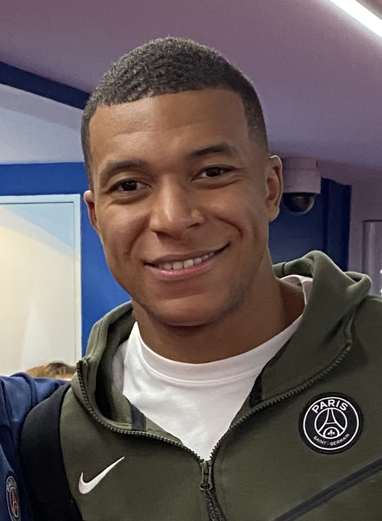 Kylian Mbappé im französischen Trikot bei einem Länderspiel