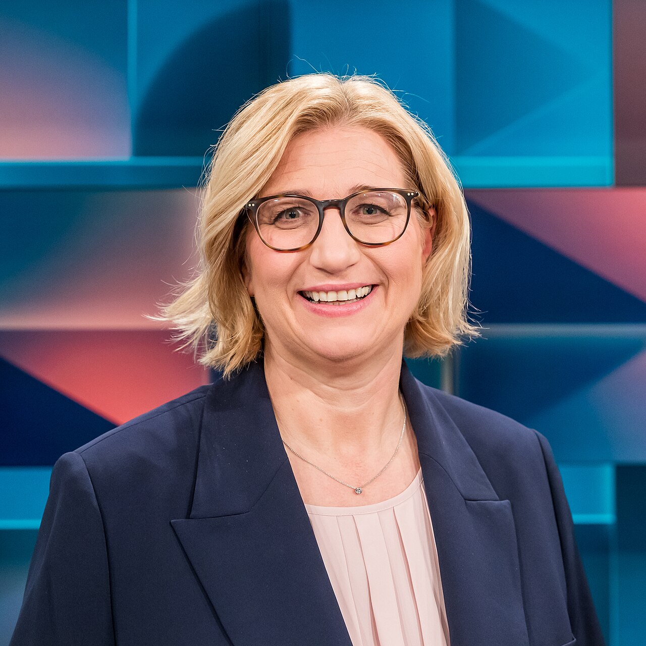 Anke Rehlinger, saarländische Ministerpräsidentin, in einer TV-Diskussion