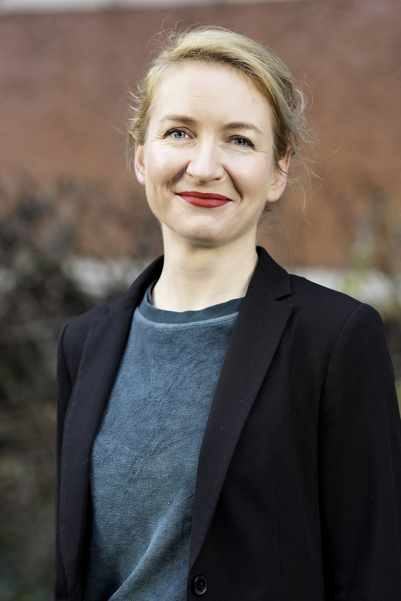 Ines Schwerdtner, Ko-Vorsitzende der Linken, auf einem Pressefoto aus dem Bundestagswahlkampf 2025