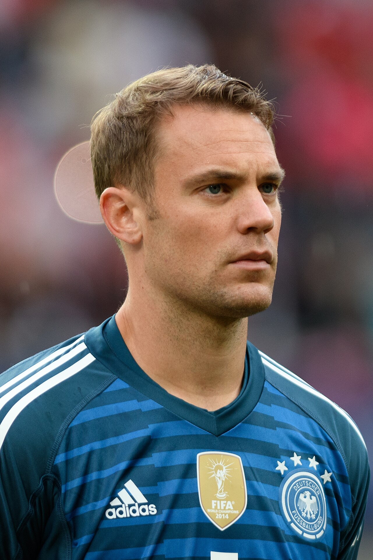 Manuel Neuer im DFB-Trikot beim Länderspiel Österreich gegen Deutschland