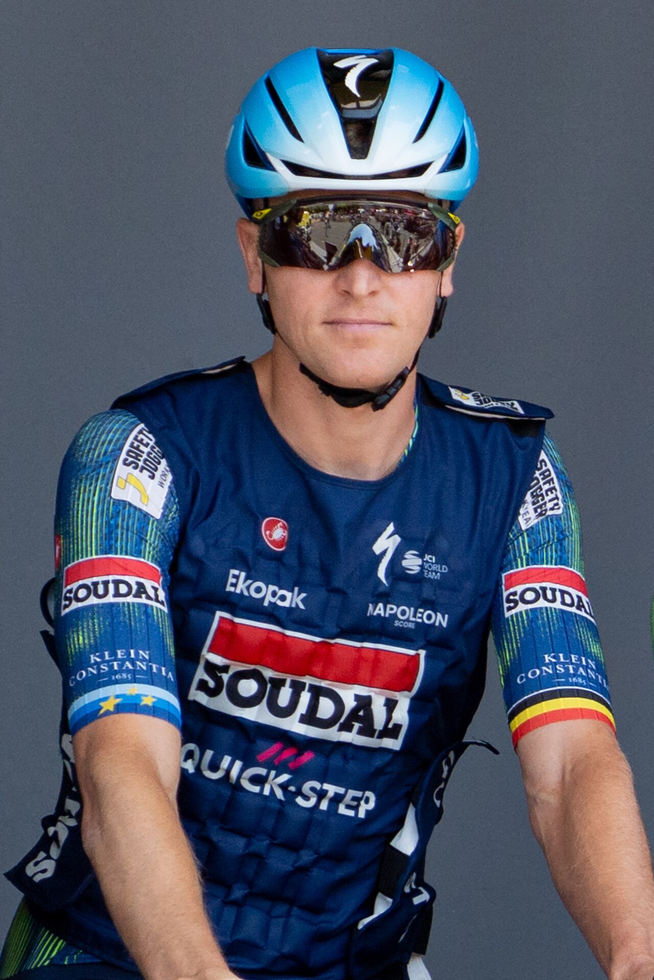 Tim Merlier auf dem Podium nach der 5. Etappe der Tour de France 2026 in Lannemezan